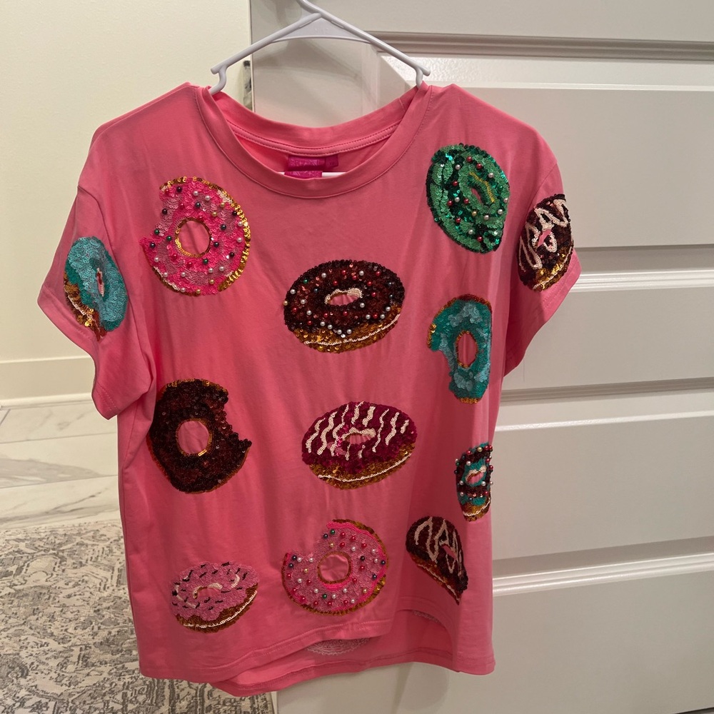QOS donut tee.